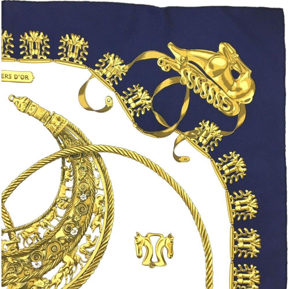 HERMES Scarf