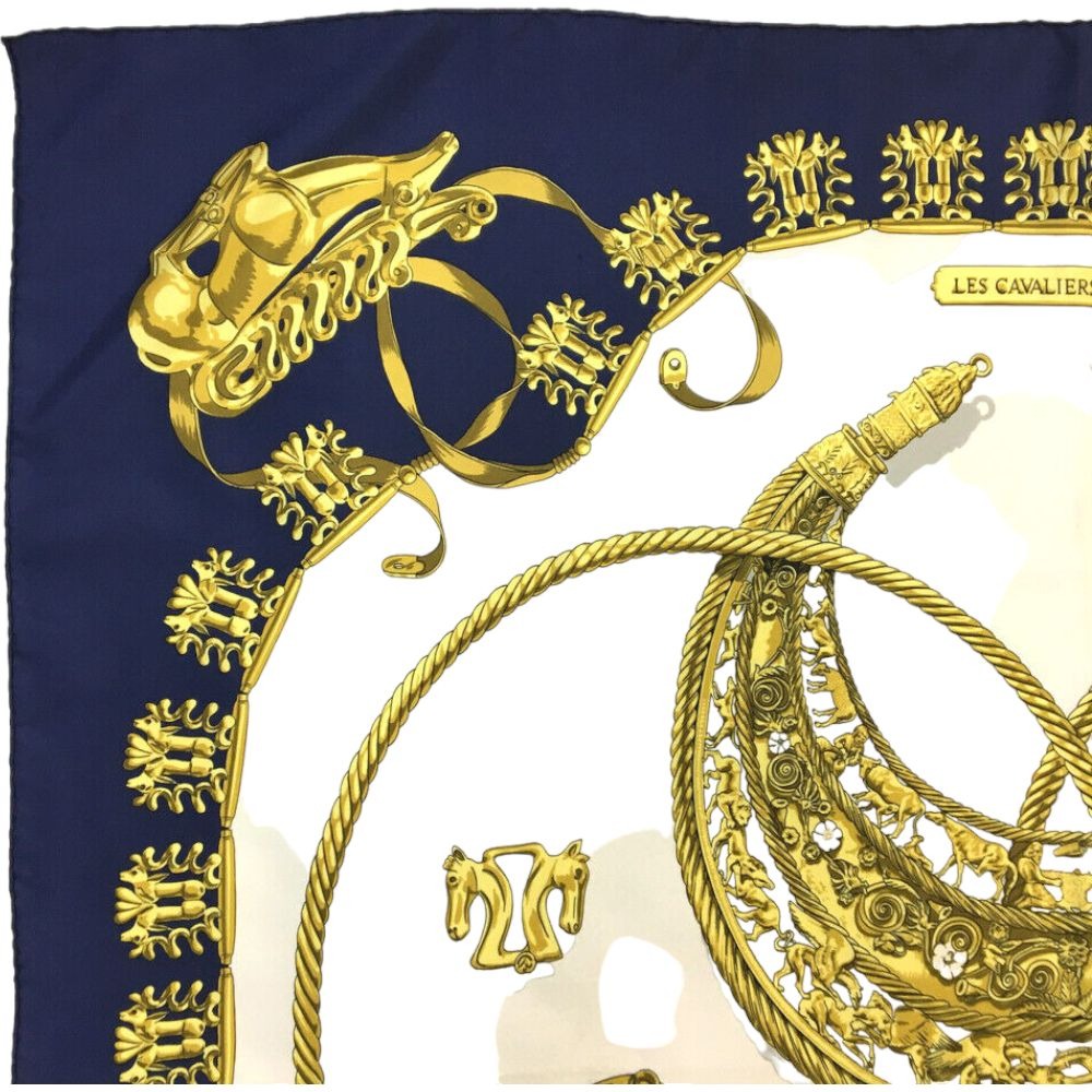 HERMES Scarf