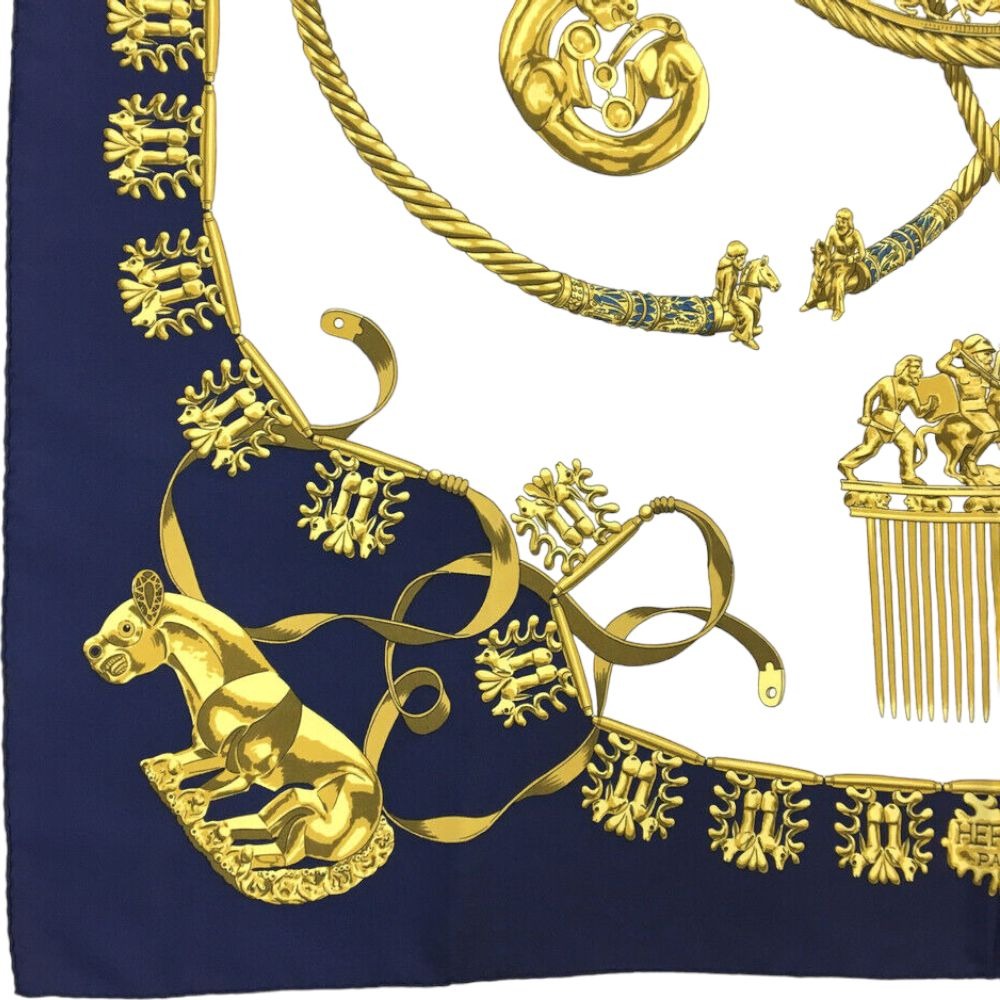HERMES Scarf