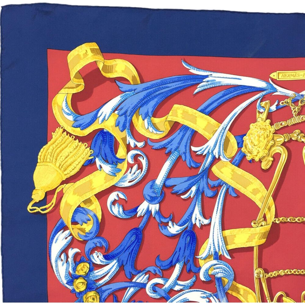 HERMES Scarf