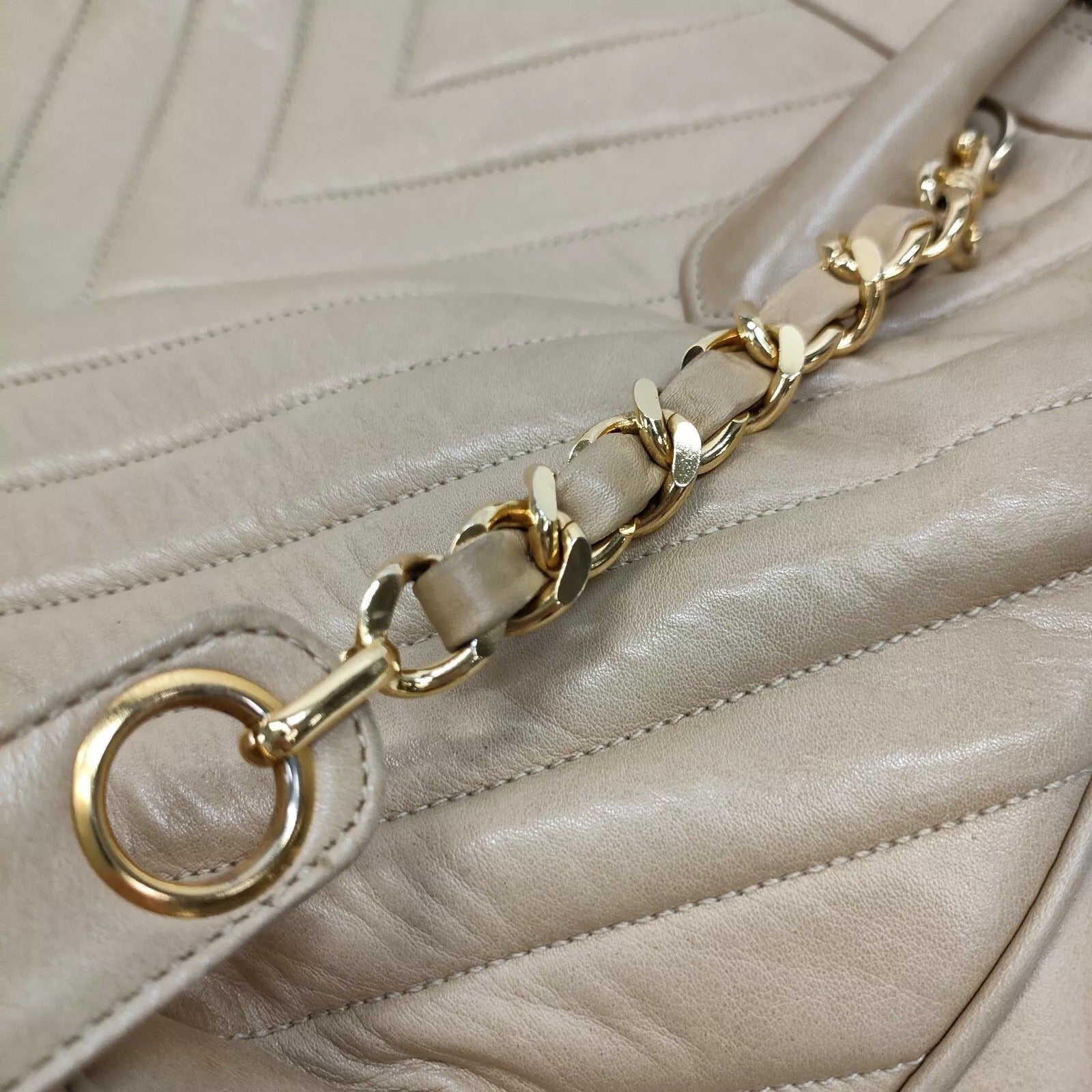 500705AV (X6) Chanel Crossbody Bag Beige Lamb Skin