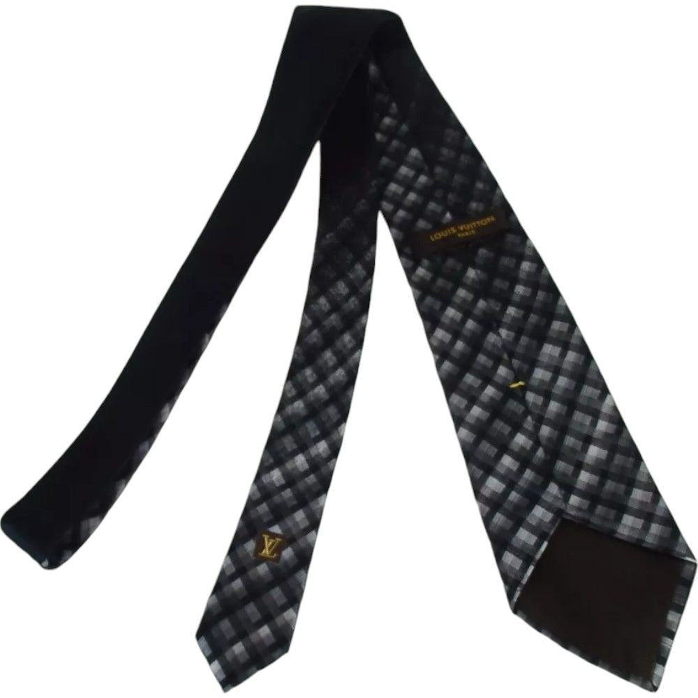 988136AP (S6) Louis Vuitton Tie Black Silk