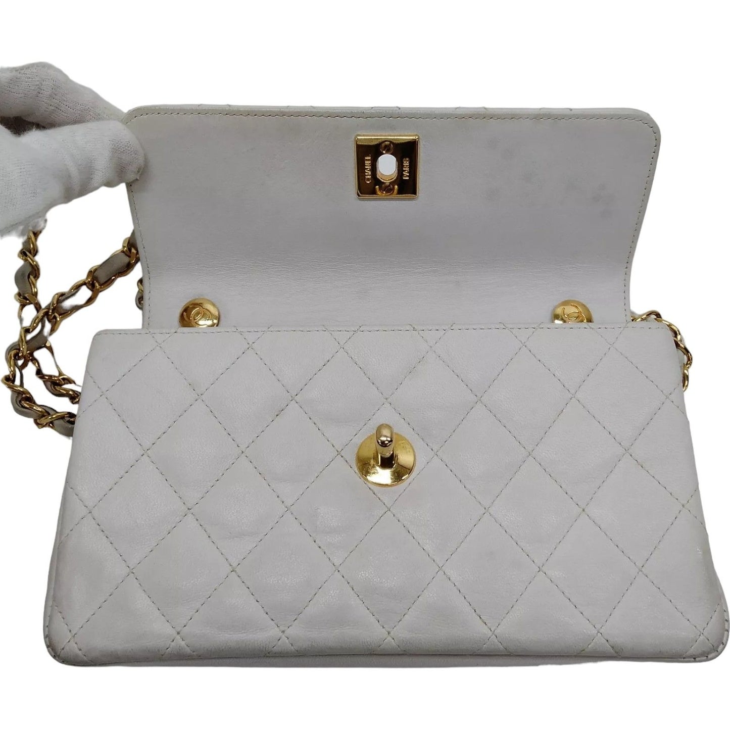 9191605AK (S6) Chanel Crossbody Bag Matelasse White Lambskin