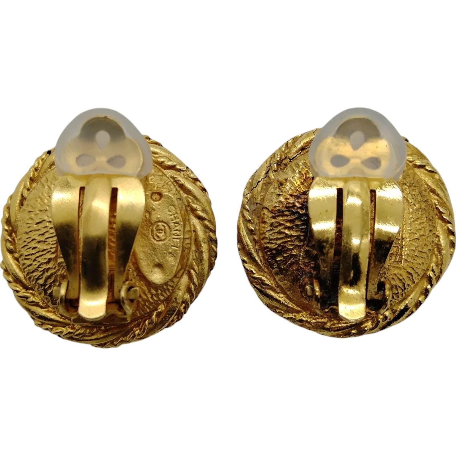 159210AV (S2) Chanel Earring 2241 Whites Gold